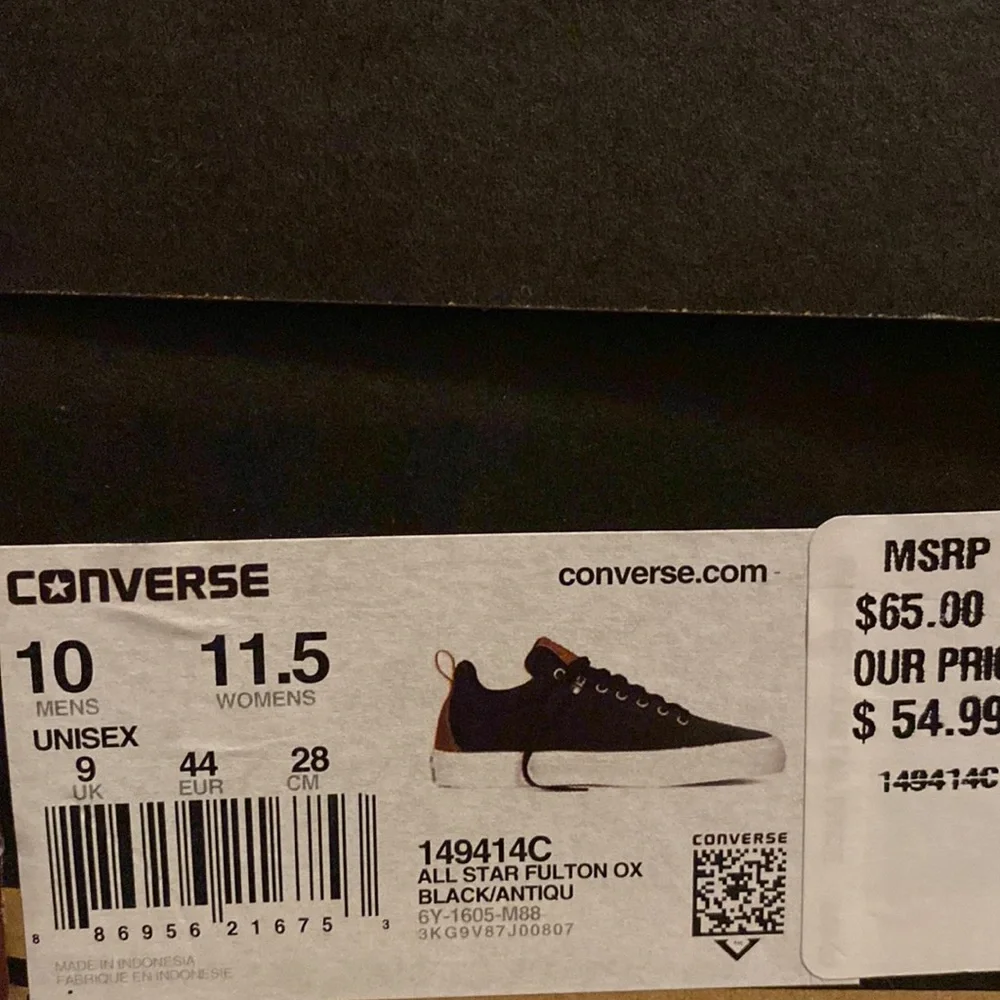 Converse - Picture 2 of 9